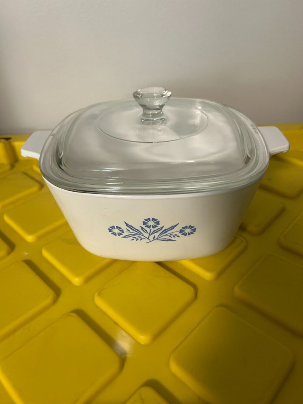 Vintage Corning Ware Blue Cornflower P-1 3/4-B 7 Cup Casserole & Lid